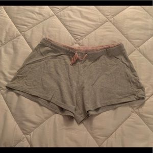 CW Sport shorts size L light gray